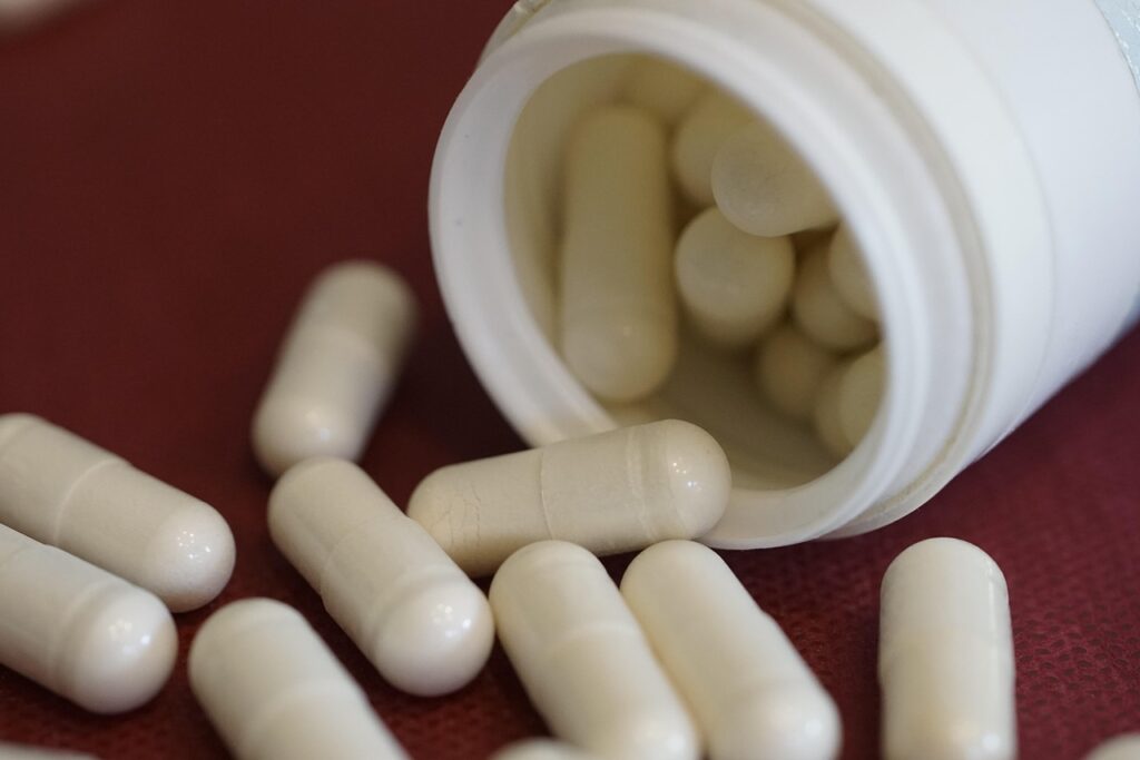 育毛に効果的なサプリのアミノ酸バランスとは？